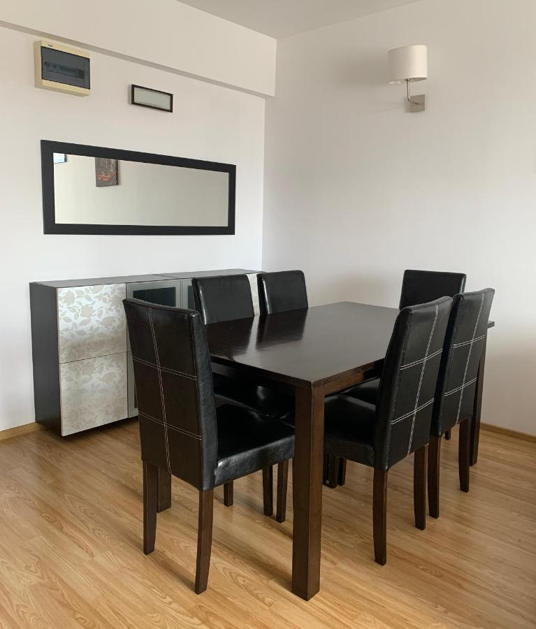 Sunny Central Apartments Suceava Ngoại thất bức ảnh