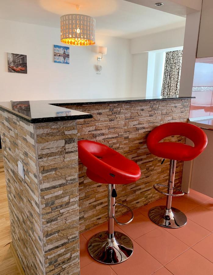 Sunny Central Apartments Suceava Ngoại thất bức ảnh