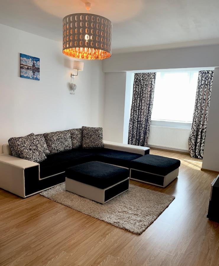 Sunny Central Apartments Suceava Ngoại thất bức ảnh